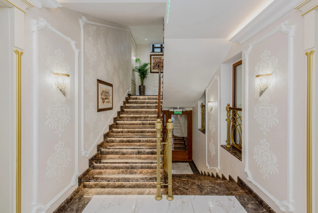 Magic Harp Hotel