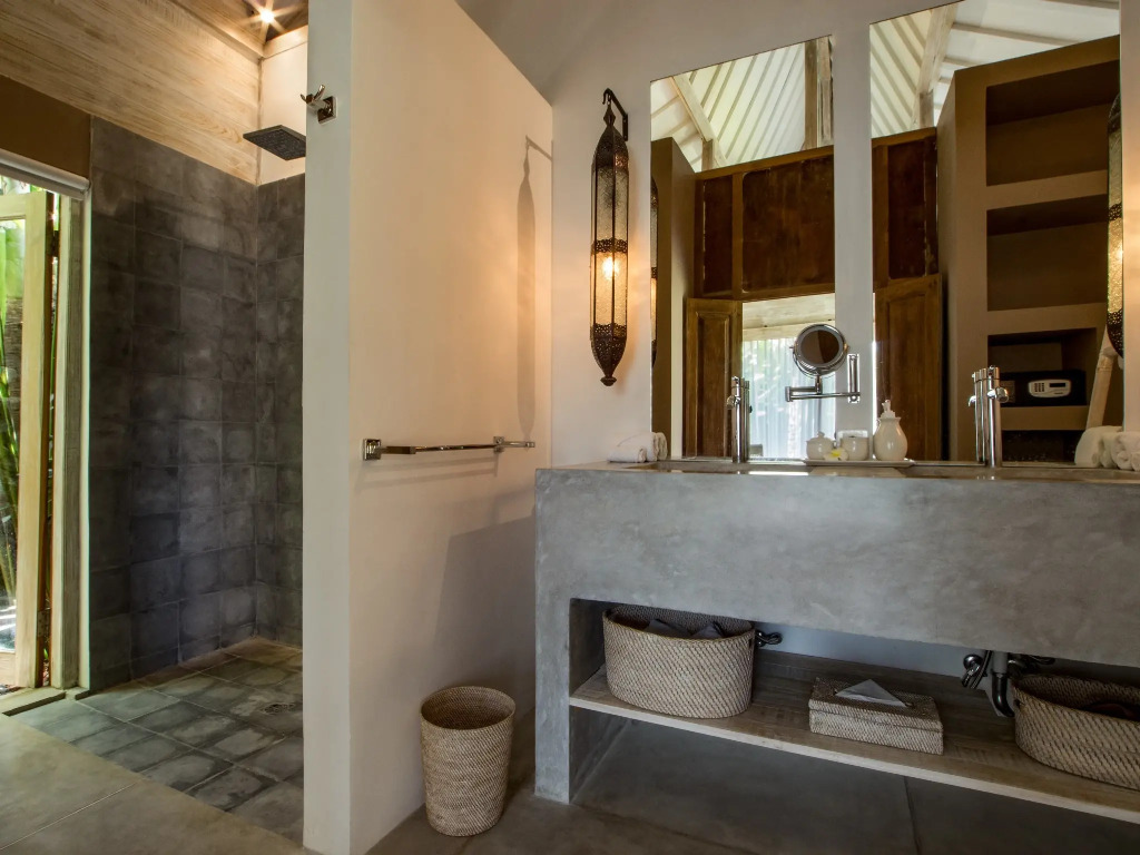 Mannao Estate by Villa Finder