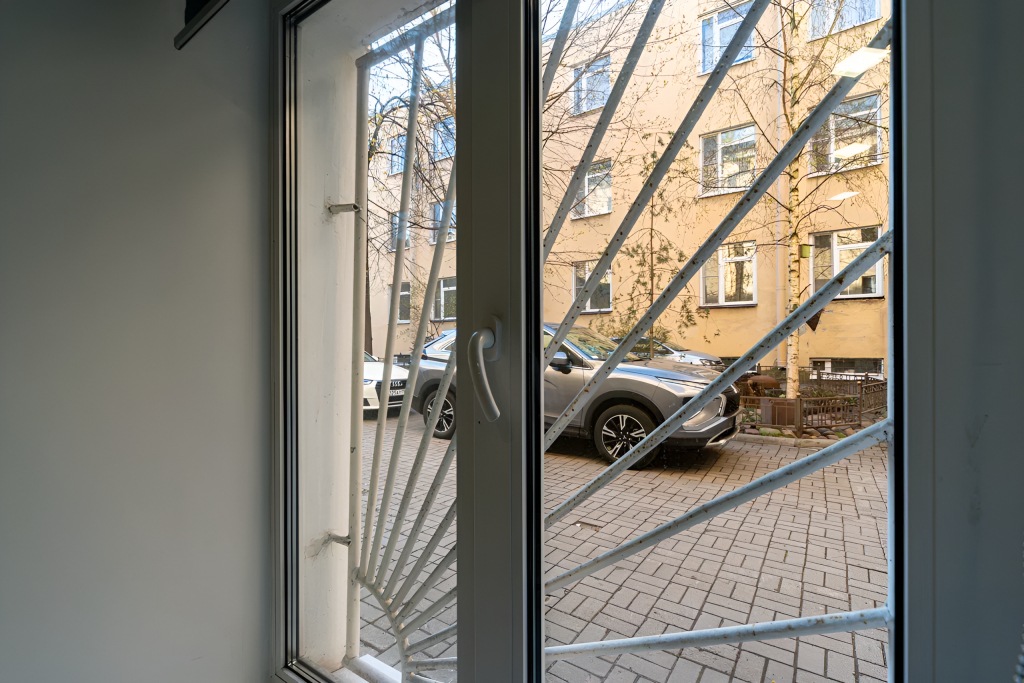 Апартаменты Apartment near Spit of Vasilyevsky Island