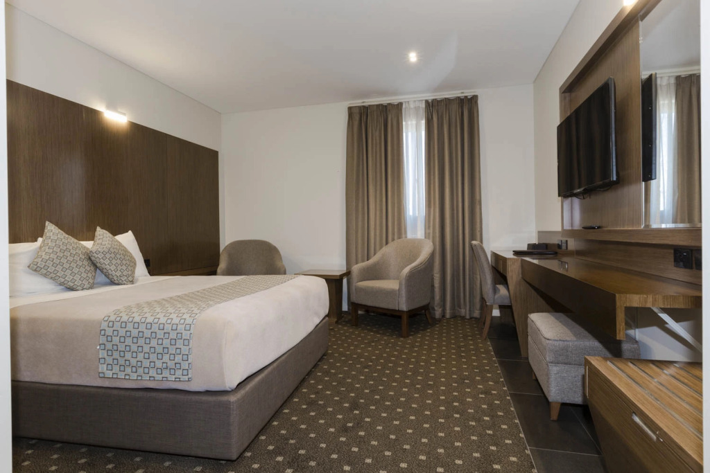 Motel 10