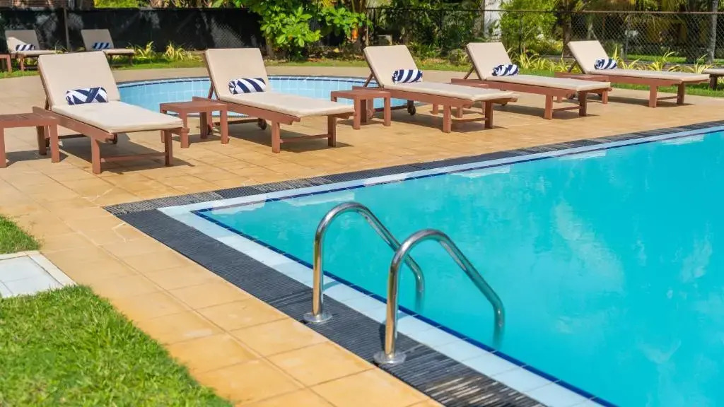 Курортный отель Surfing Elephant Resort