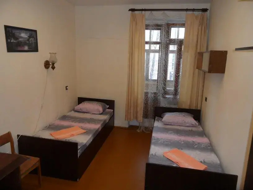 1915 Hostel