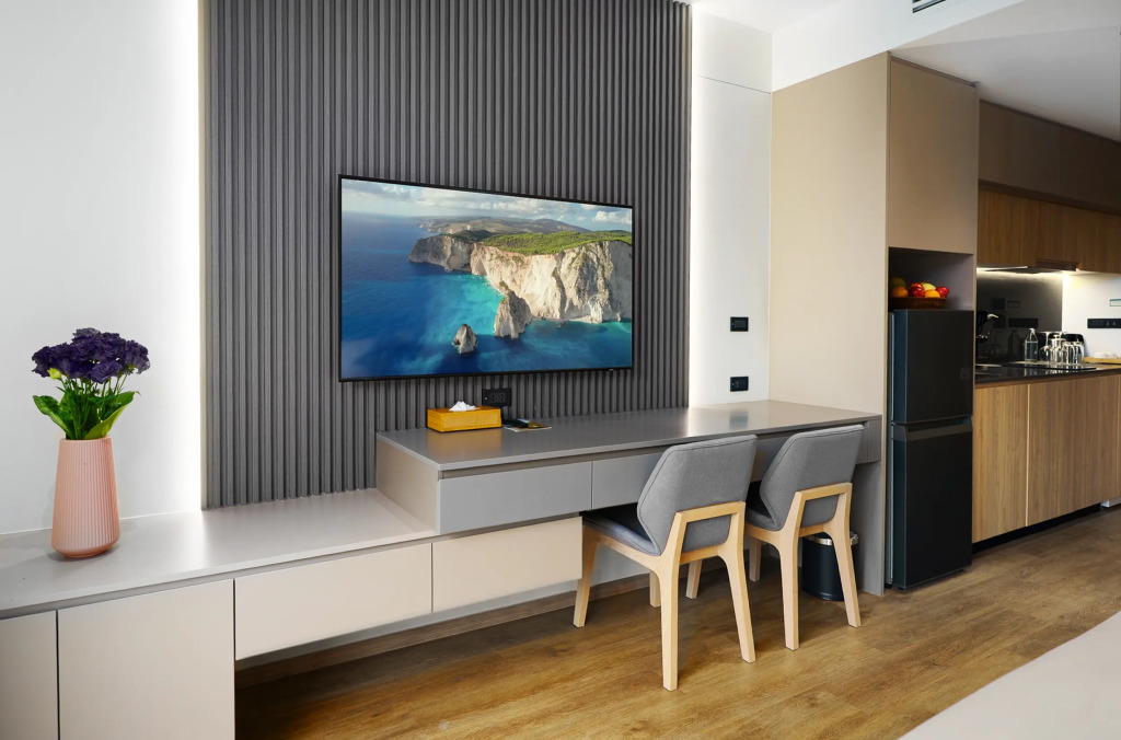 Апартаменты Amazing La Green 10 min walk to Layan Beach