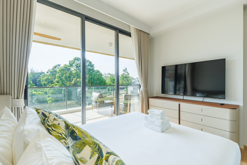 Апартаменты Luxurious 3bd near beachside