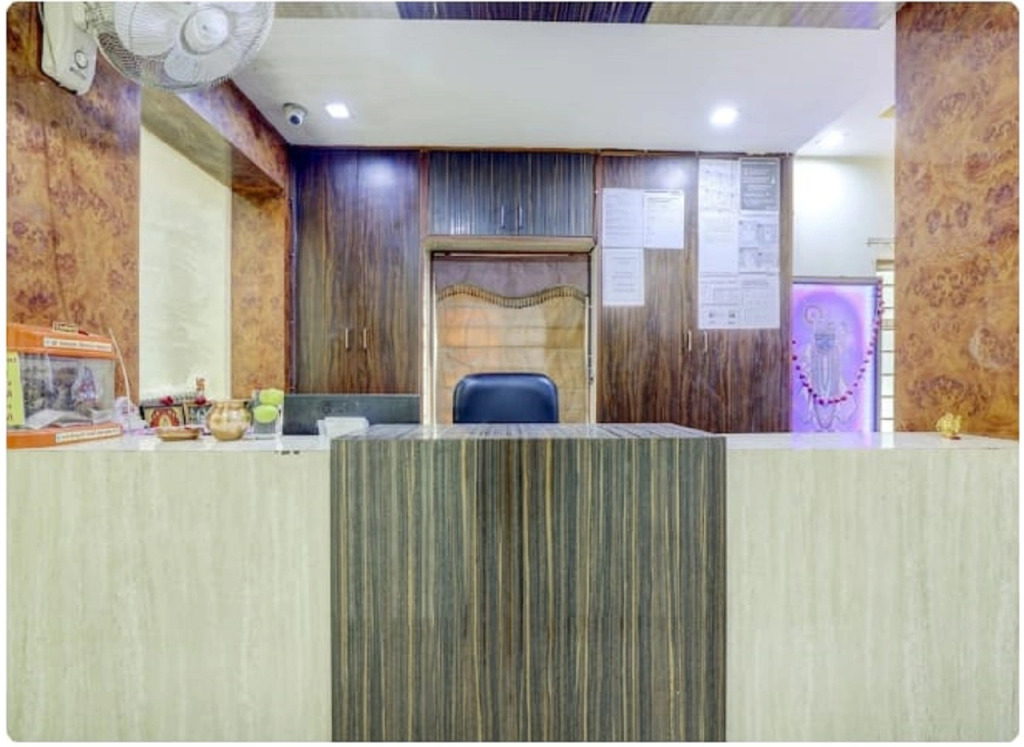 Hotel Krishna Lake