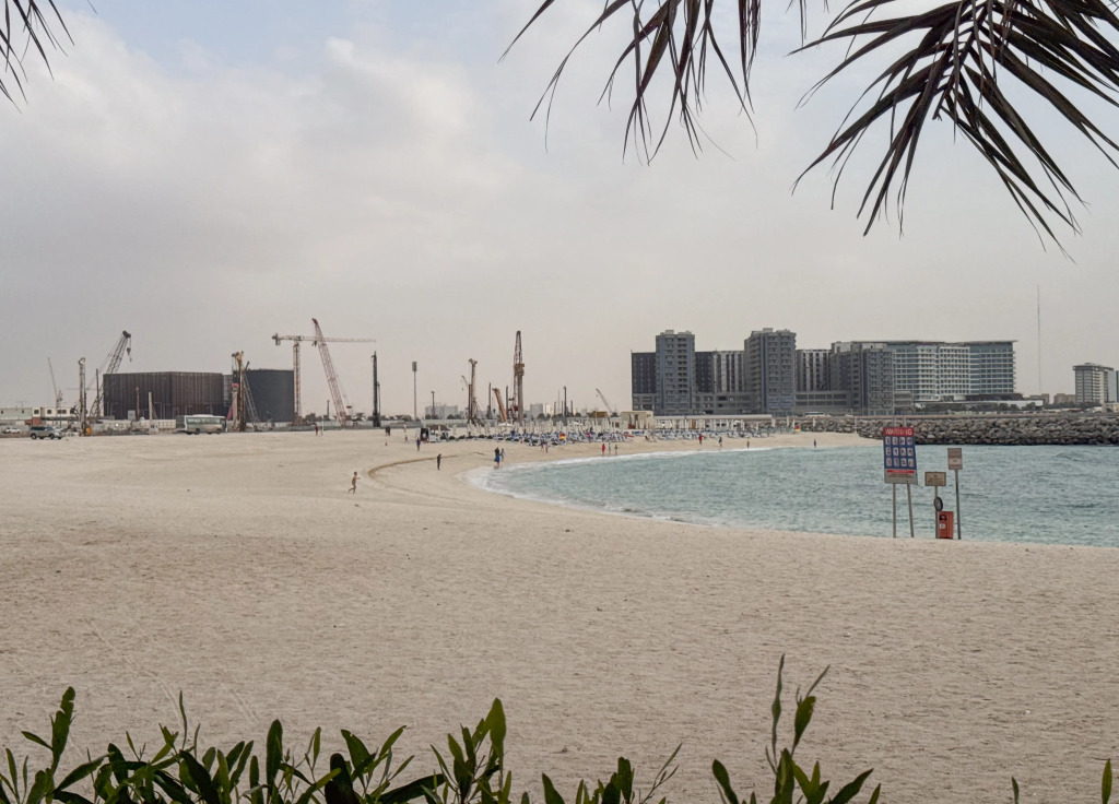 Апартаменты 1BR Beach Access Pool Gym Pacific Al Marjan
