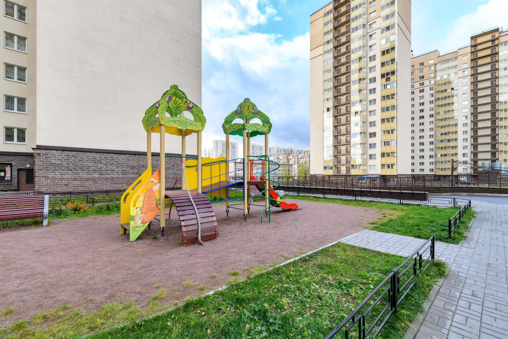 Квартира У разводного моста и центра. Парковка