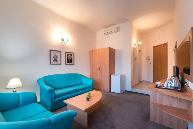Lotus Family Hotel