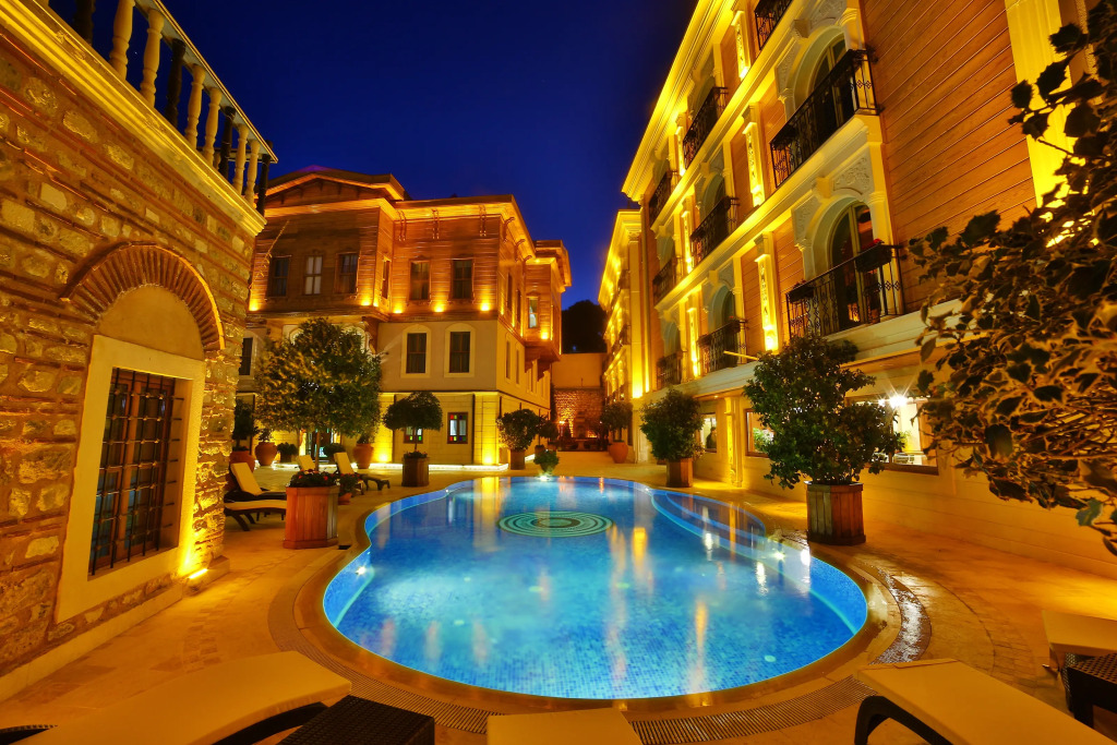Seven Hills Palace & Spa