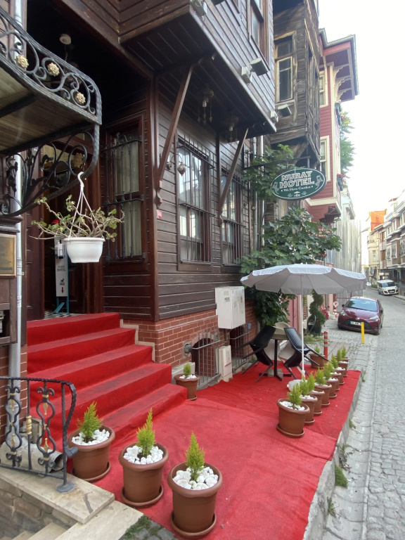 Nuray Hotel