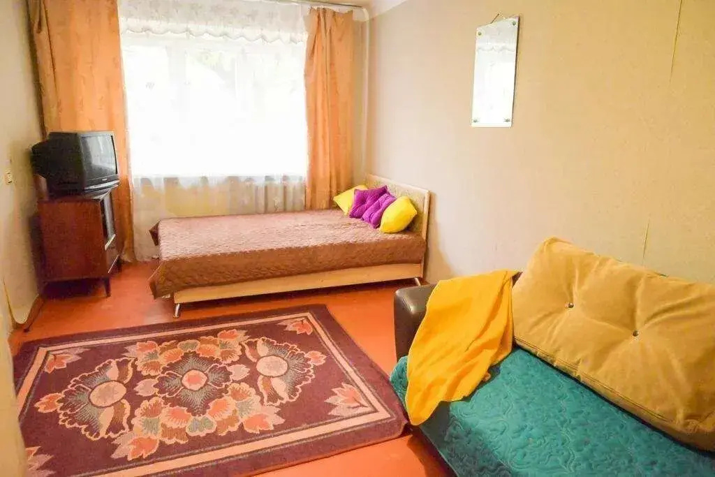 Квартира на проспекте Октября, 85