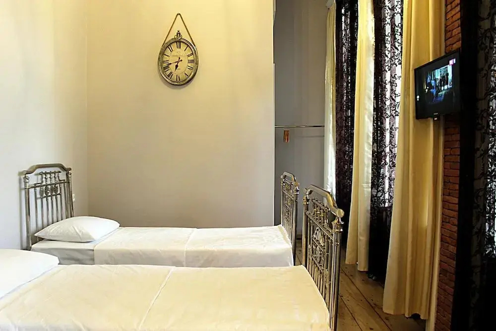 Отель Old Tbilisi Rooms 38
