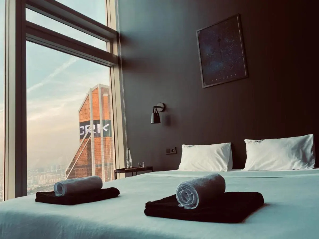 Самый высокий отель в Европе с лучшим видом на Москву - Say Wow Capsule Hotel