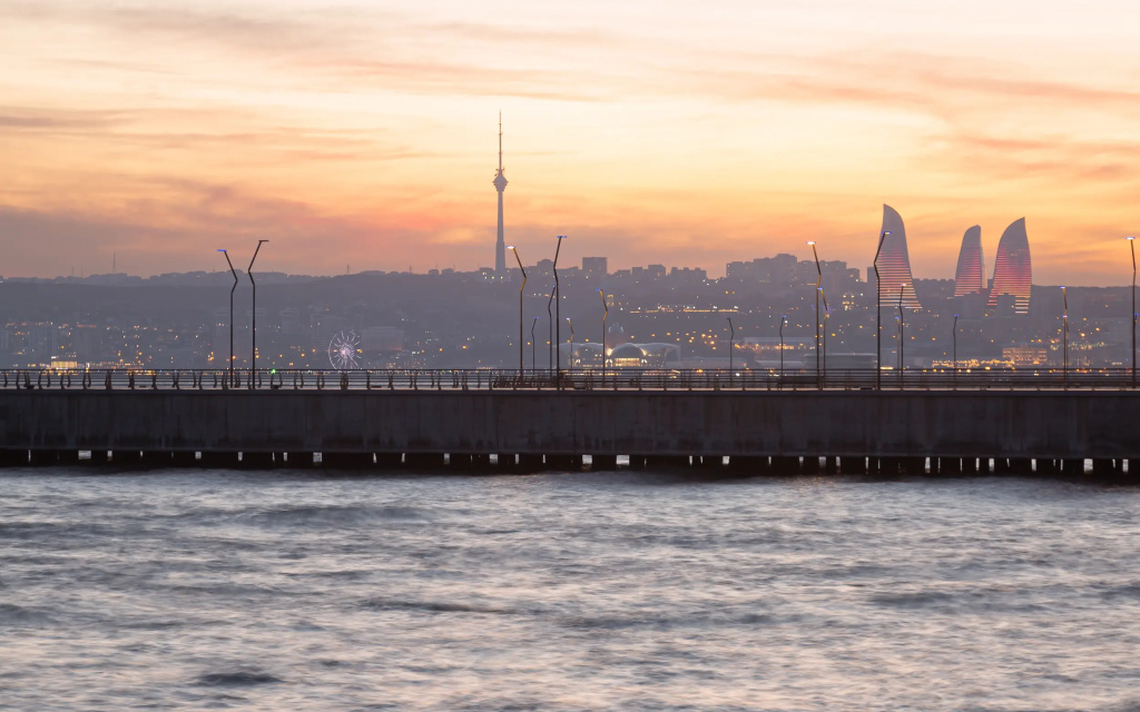 Отель Baku Marriott Hotel Boulevard