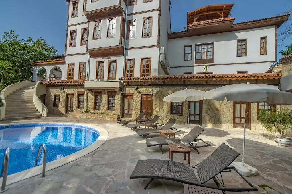 Argos Hotel