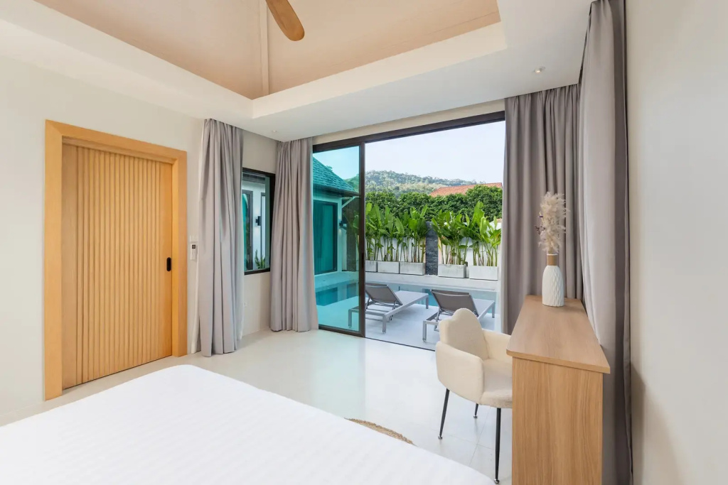 Villa Plunge Modern 2-Bedroom with Private Pool