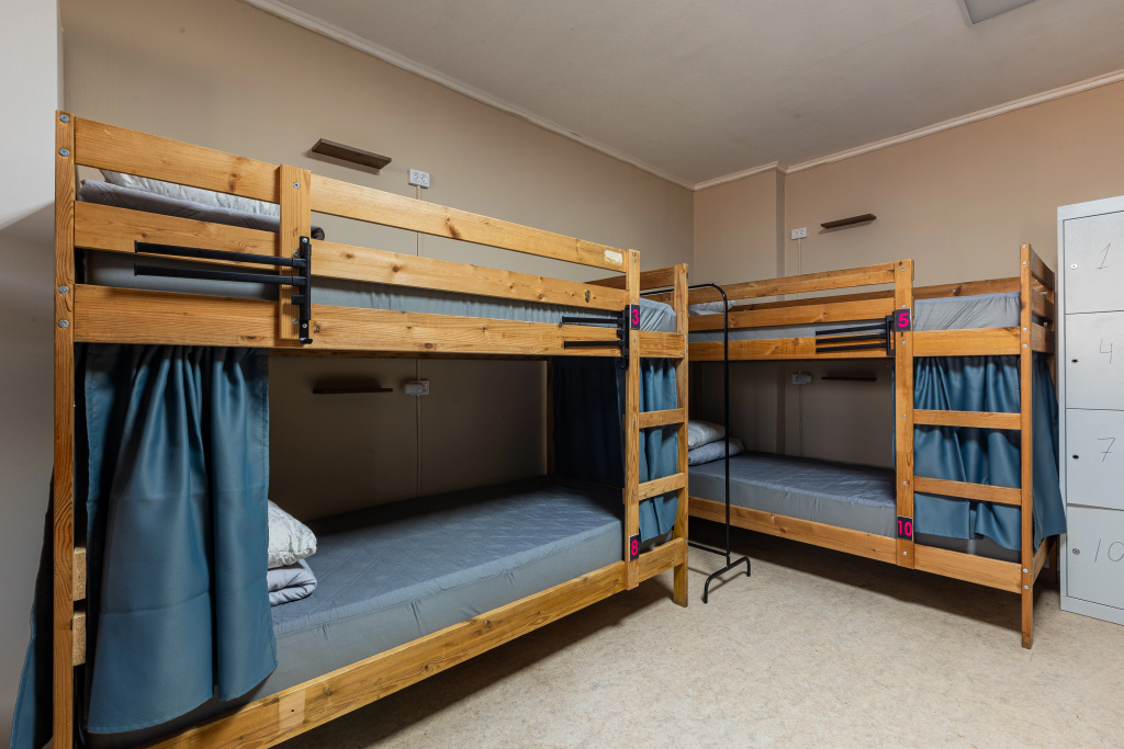 E Hostel