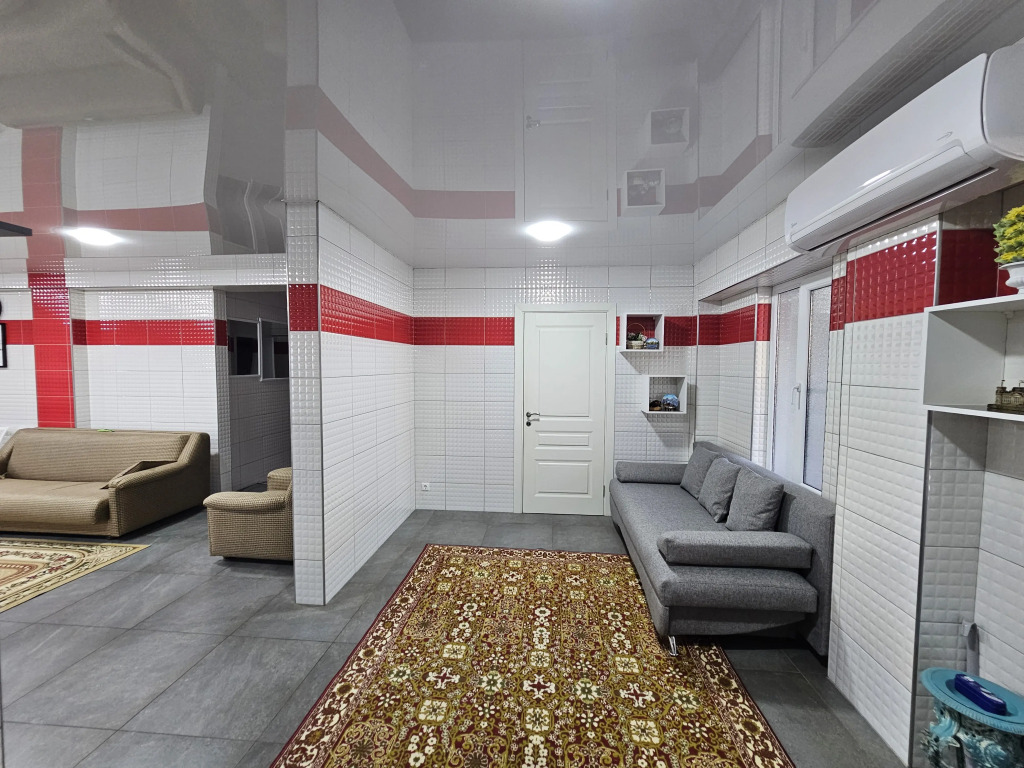 Amrapkha Private House