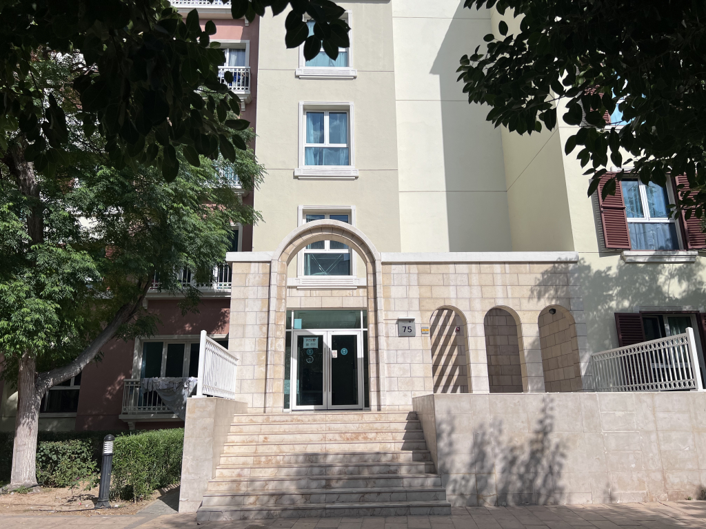 Apartments Cosmos Living Luxurious Suite DG