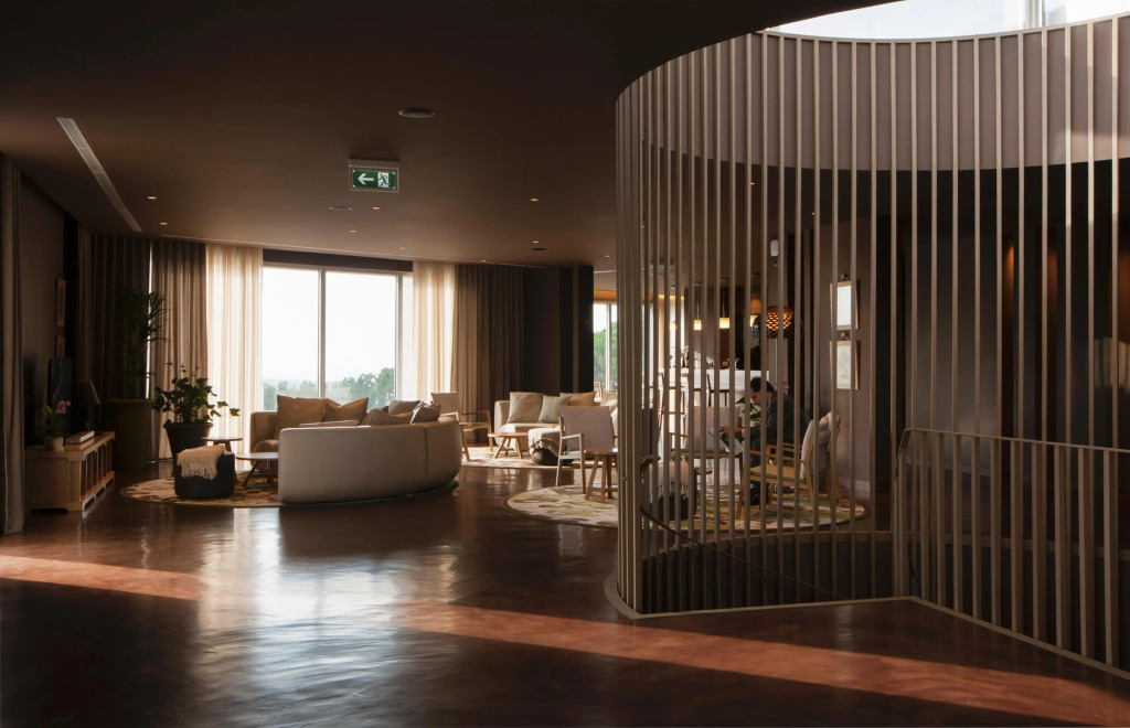 Отель Vale dAzenha Hotel and Residences