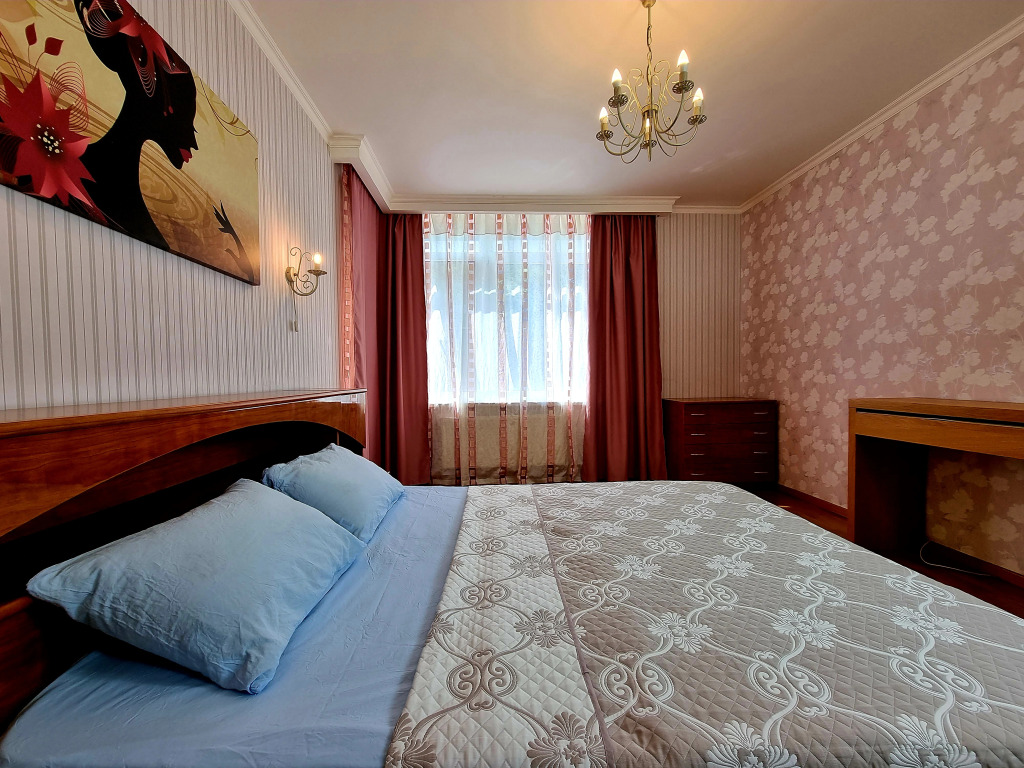 Апартаменты RoomOnDay на ул.Колпакова арт.000496