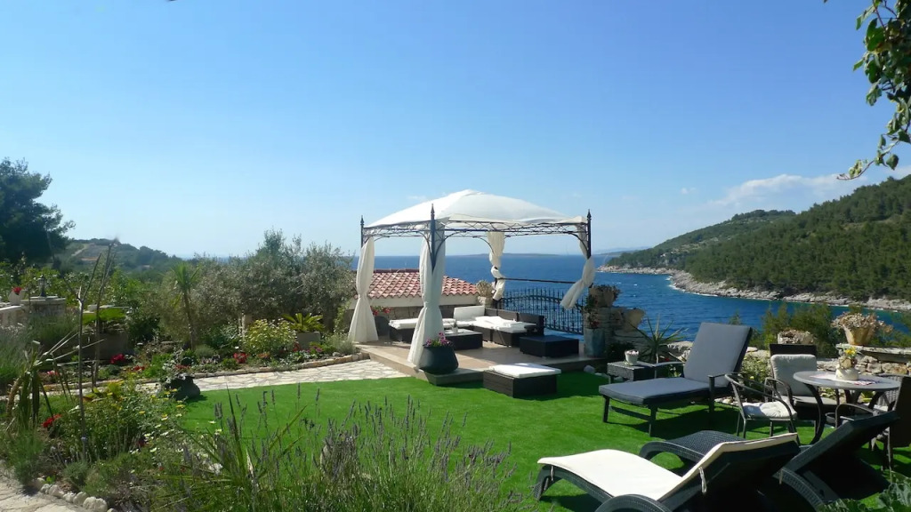 Villa Stone House Poplat