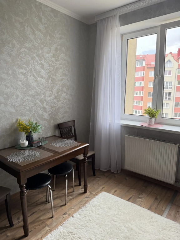 Uyutnaya Na Letnem Ozere Flat