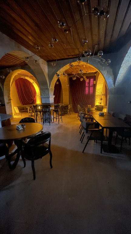 Four Mansions Hotel