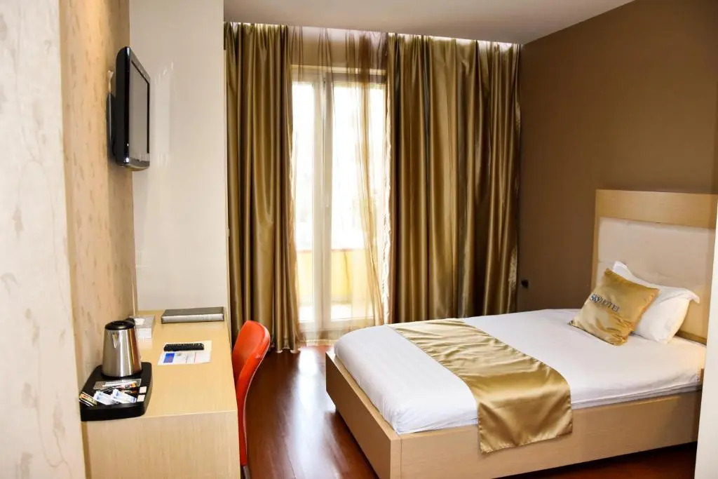 Sky 2 Hotel Tirana