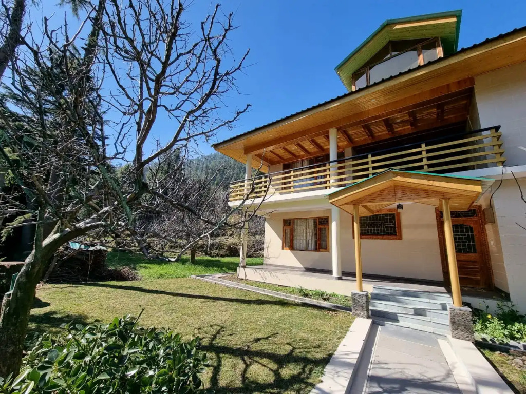 Отель Snow Peak Homes Manali