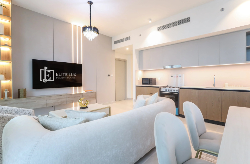 Апартаменты Elite LUX Holiday Homes - Dubai Creek Oasis: 2BR Luxe w/ Burj View