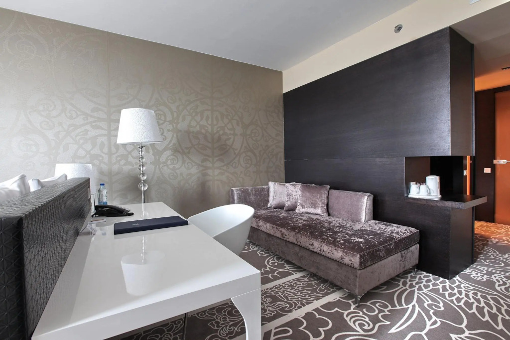 Zijin Hotel Belgrade