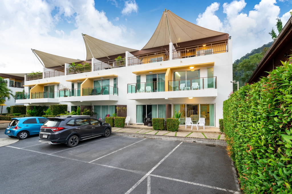 Вилла Mountain View near Beach with Terrace & Pool