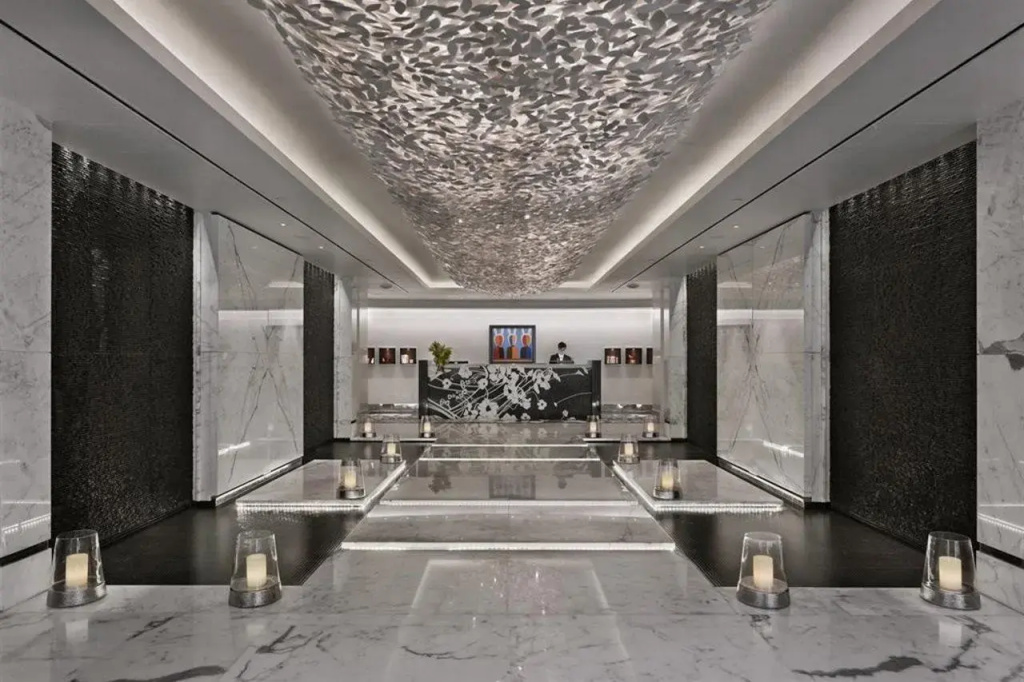 5 ★ Гостиница Four Seasons Hotel Moscow