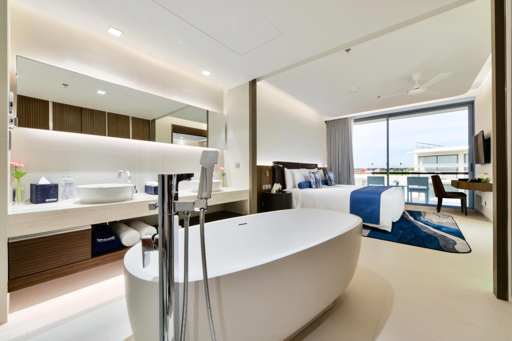 Отель Dream Phuket Hotel and Spa