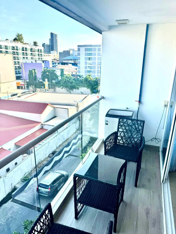 Апартаменты Centara Avenue Residence
