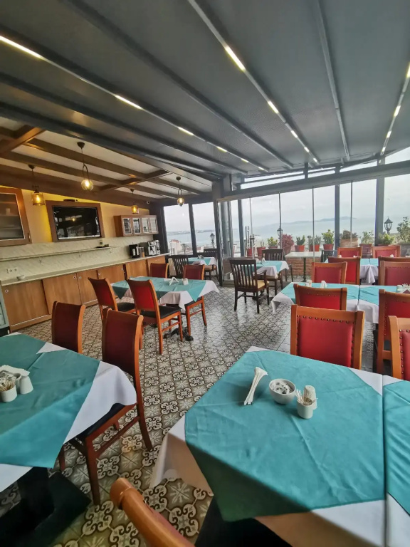 Agora Boutique Hotel & Bistro