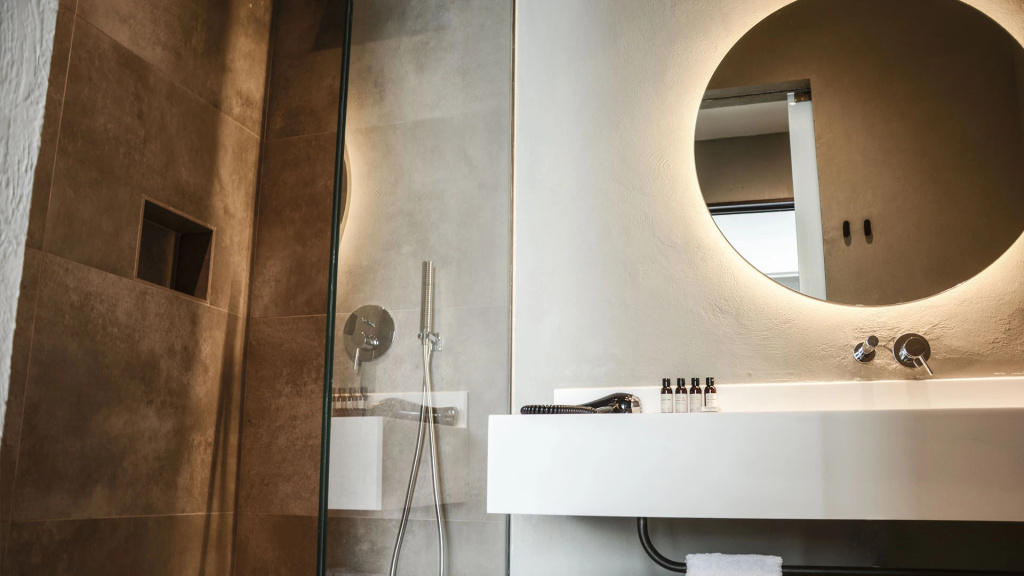 Perge Hotels