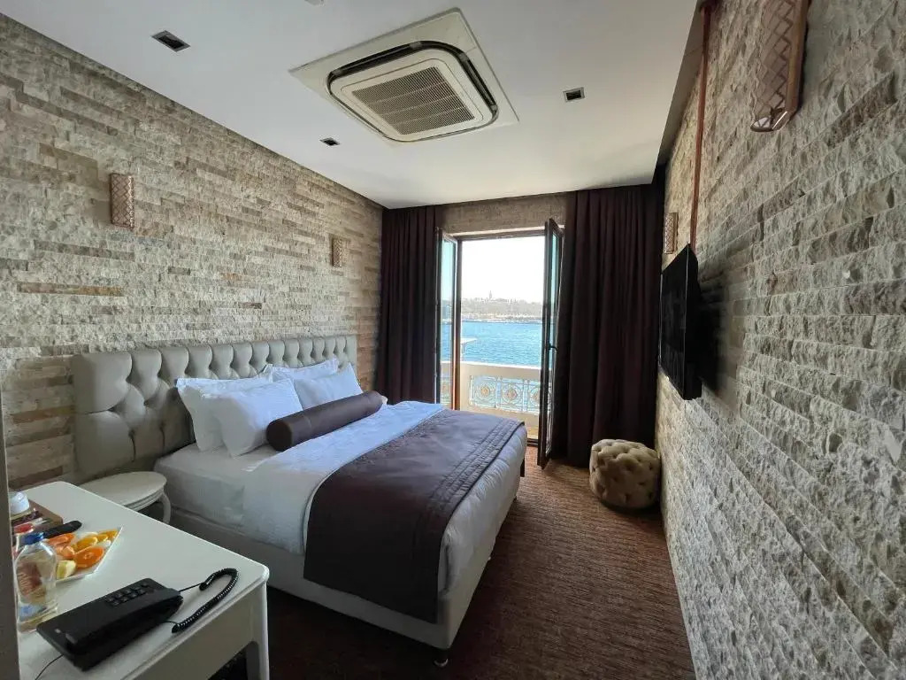 Отель Weingart Seaside