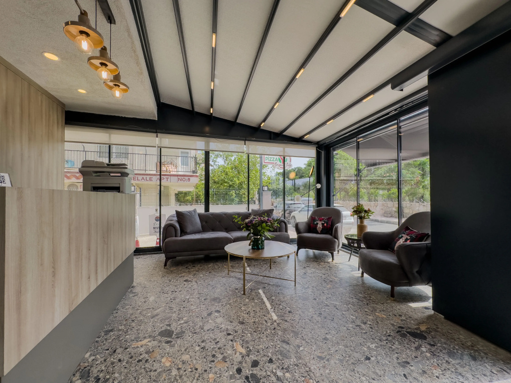 Отель Leaf River Suites