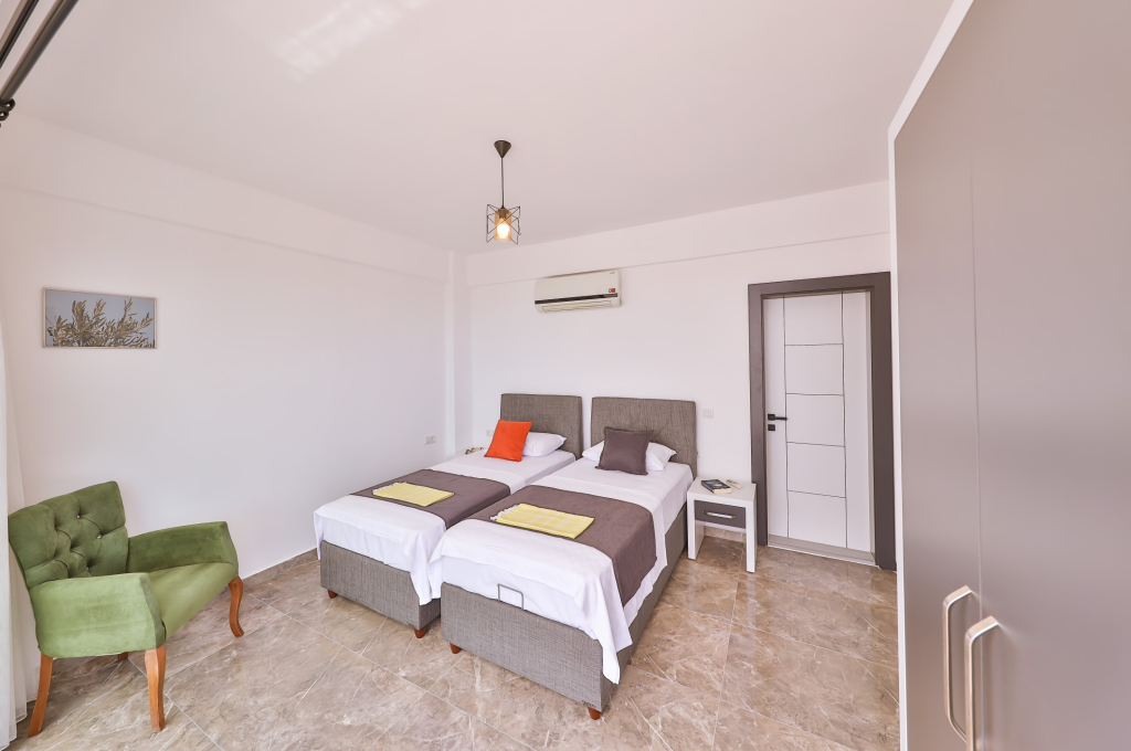 Alpanos Villa (Sarıca Pansiyon)