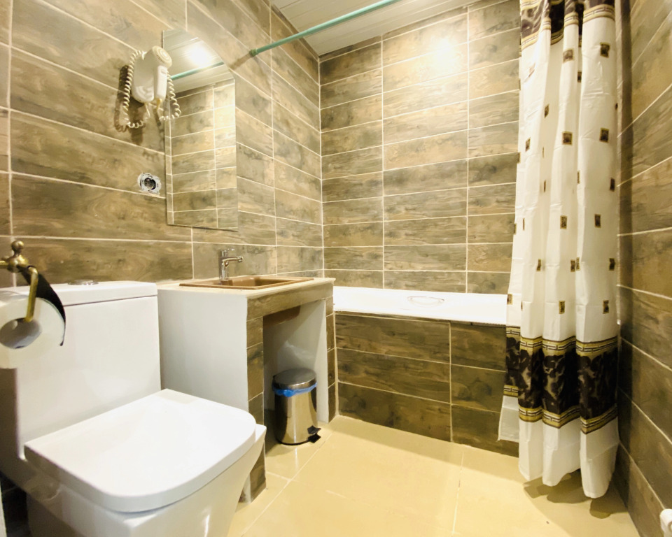 Yanina Apartments