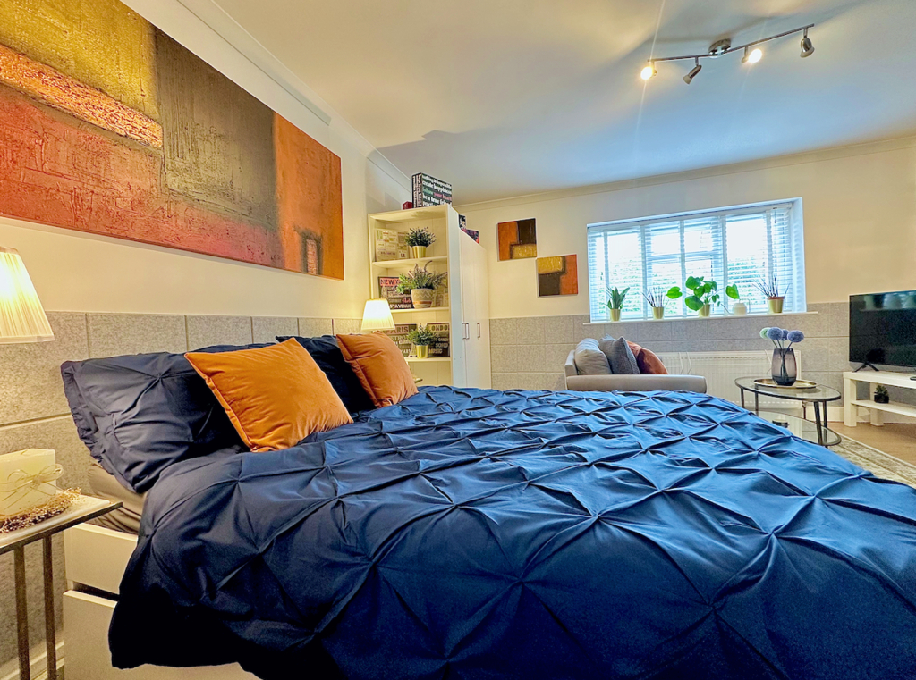 Апартаменты Damos Living - Superb Business En-Suite Studio