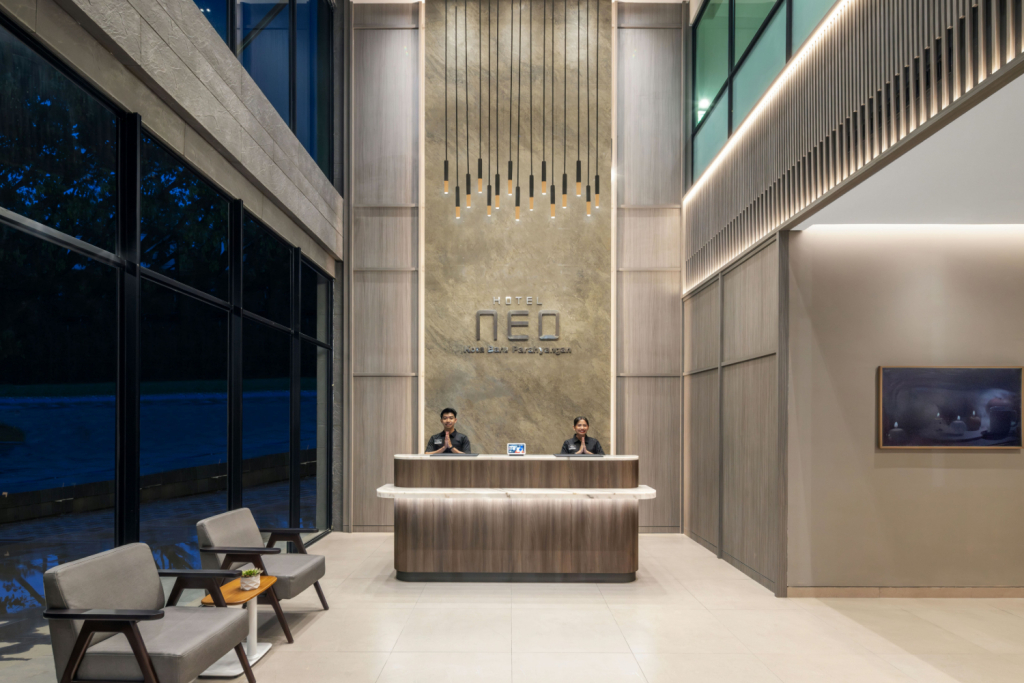 Hotel Neo Kota Baru Parahyangan