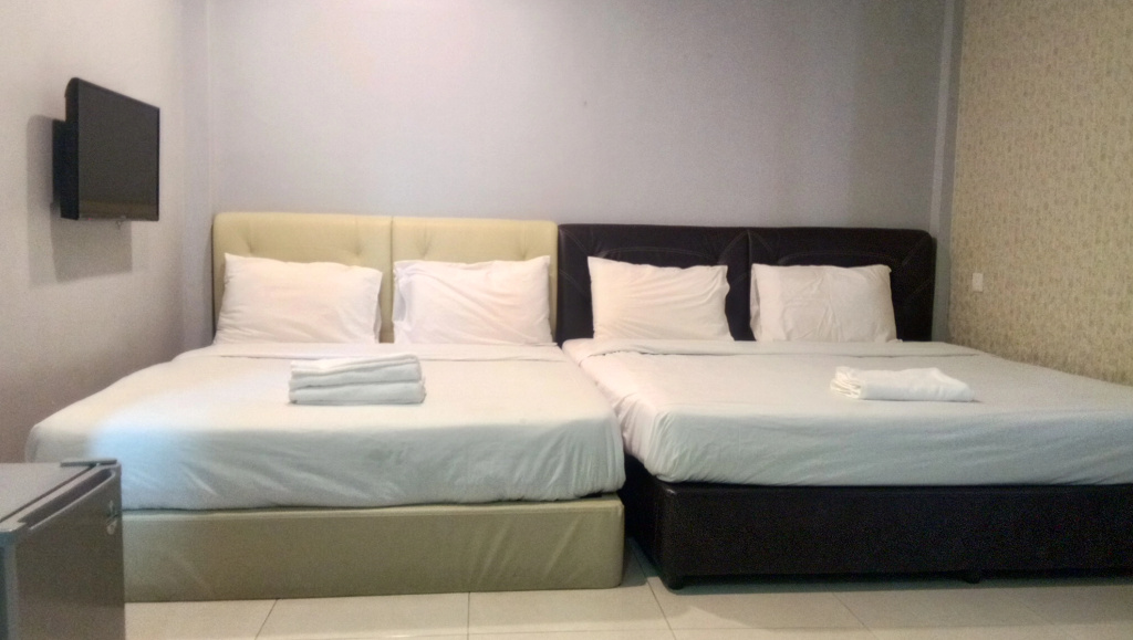 DLima Beach Inn