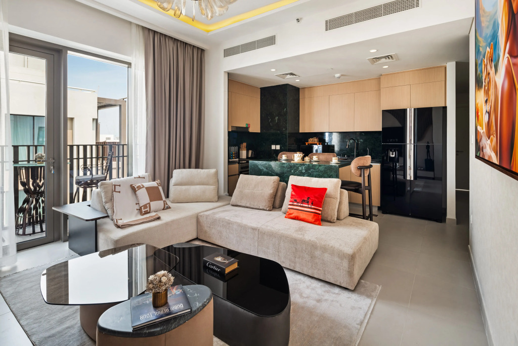 Апартаменты Lagoon Charm Luxurious Waterfront Living