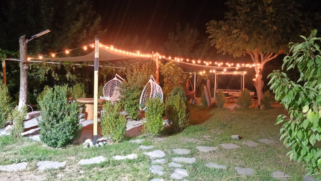 Khachatryans Guest House