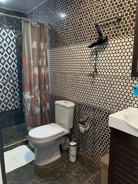 Machara Bich Guest House