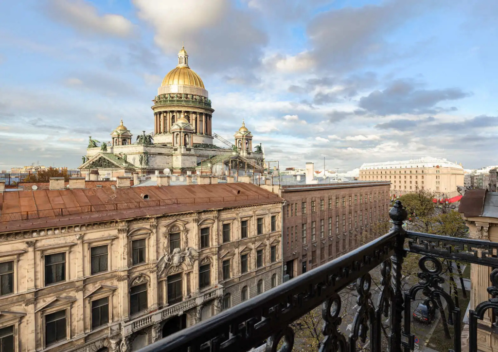 Апартаменты Minin Apartments c видом на Исаакиевский Собор 210 кв.м.