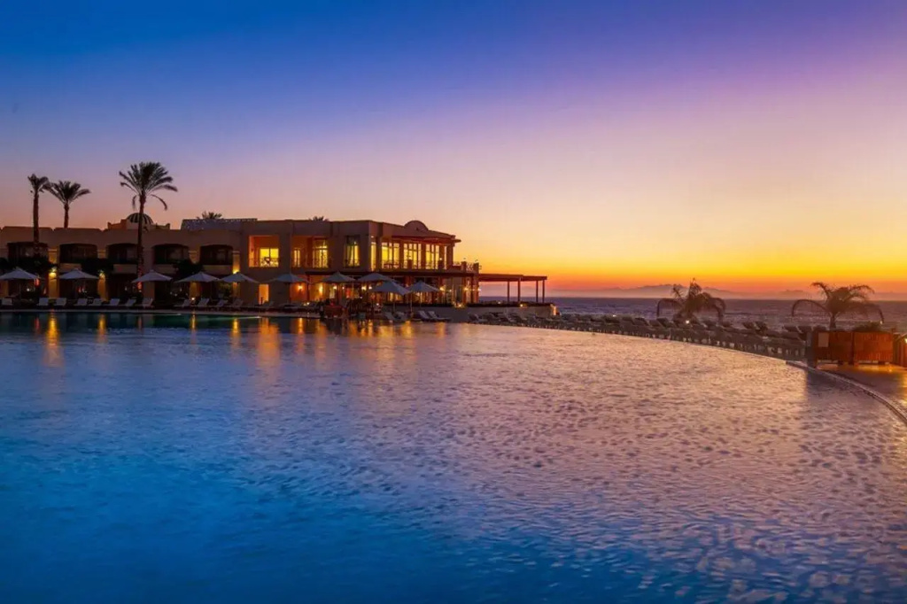 Cleopatra Luxury Resort Sharm